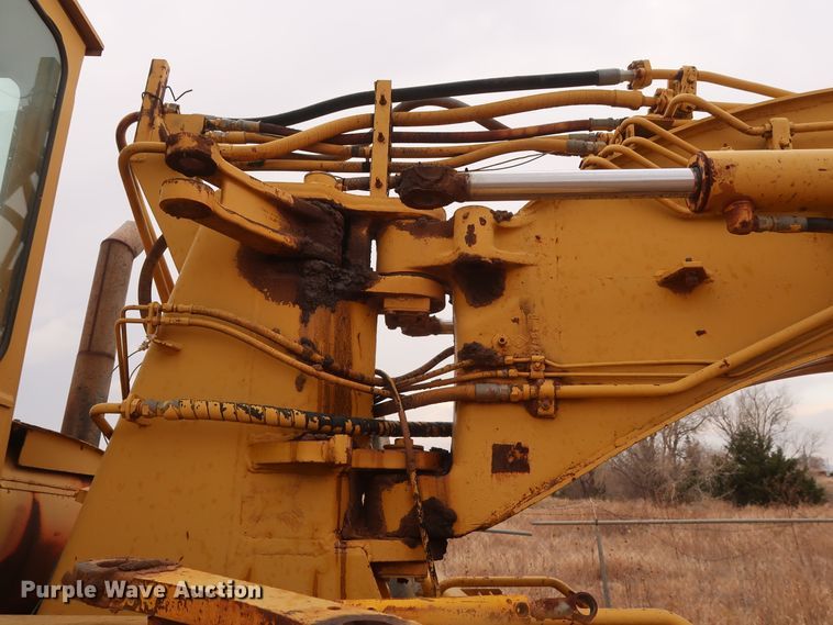 image for item GD9871 1976 John Deere 762 elevating scraper