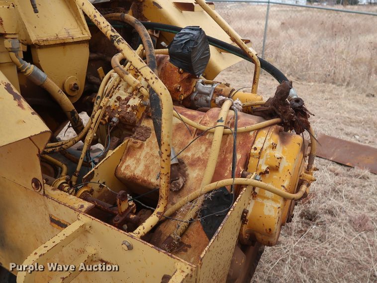 image for item GD9871 1976 John Deere 762 elevating scraper