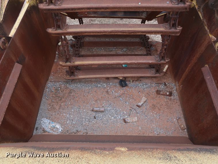 image for item GD9871 1976 John Deere 762 elevating scraper