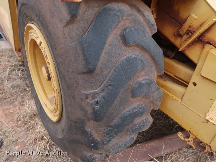 image for item GD9871 1976 John Deere 762 elevating scraper