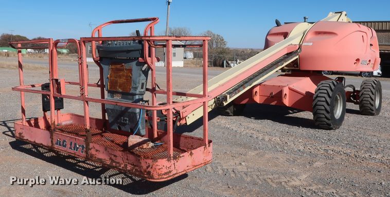 image for item GD9872 2002 JLG 400S boom lift