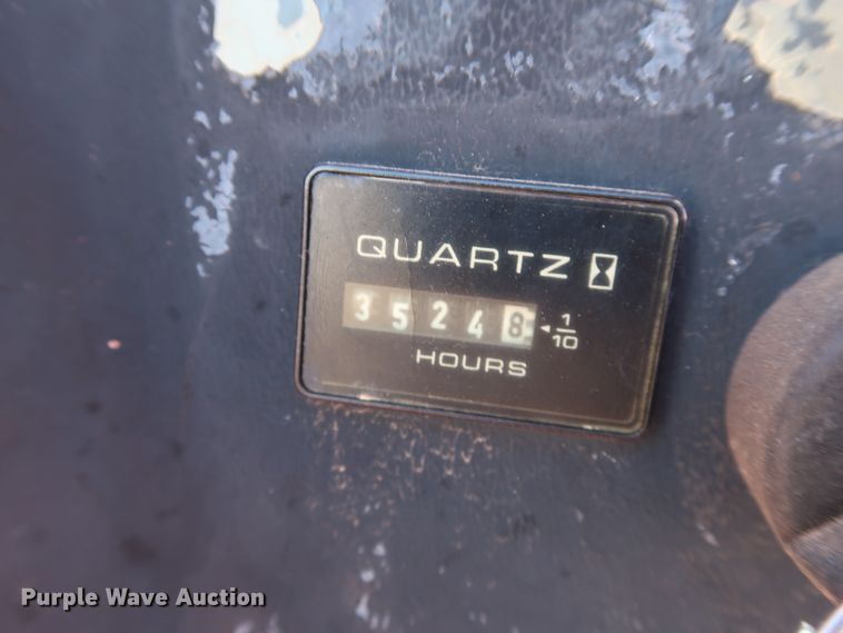 image for item GD9872 2002 JLG 400S boom lift