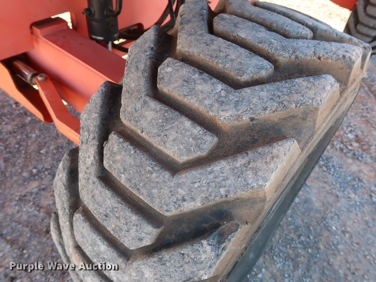 image for item GD9872 2002 JLG 400S boom lift