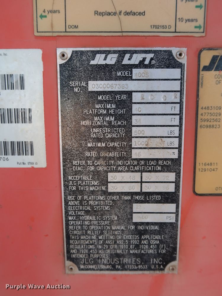 image for item GD9872 2002 JLG 400S boom lift