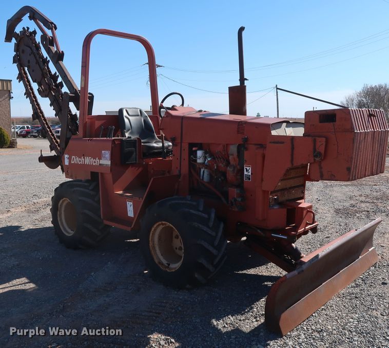 image for item GD9873 1996 Ditch Witch 5110DD trencher