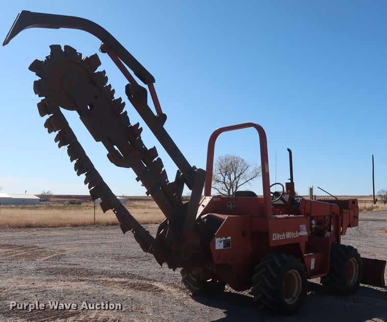 image for item GD9873 1996 Ditch Witch 5110DD trencher