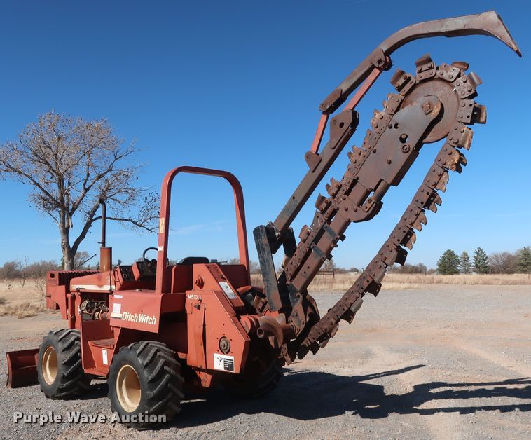 image for item GD9873 1996 Ditch Witch 5110DD trencher