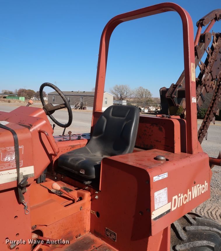 image for item GD9873 1996 Ditch Witch 5110DD trencher