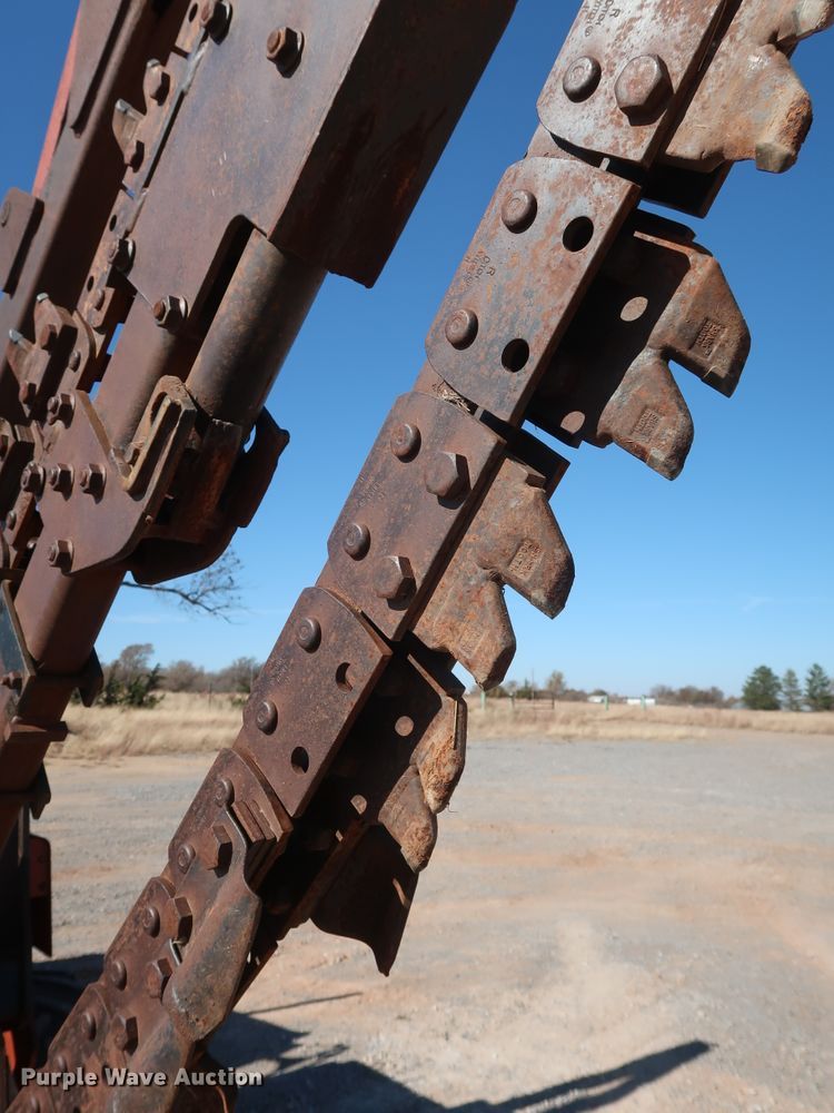 image for item GD9873 1996 Ditch Witch 5110DD trencher