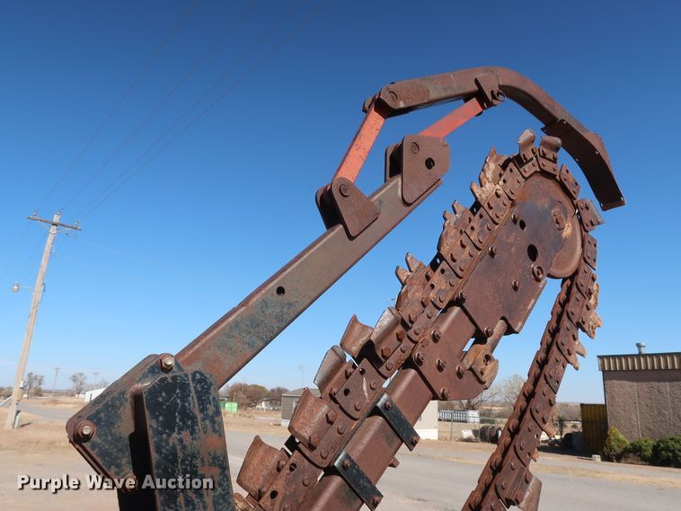 image for item GD9873 1996 Ditch Witch 5110DD trencher