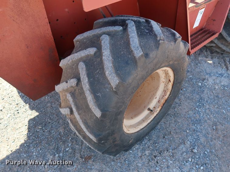 image for item GD9873 1996 Ditch Witch 5110DD trencher