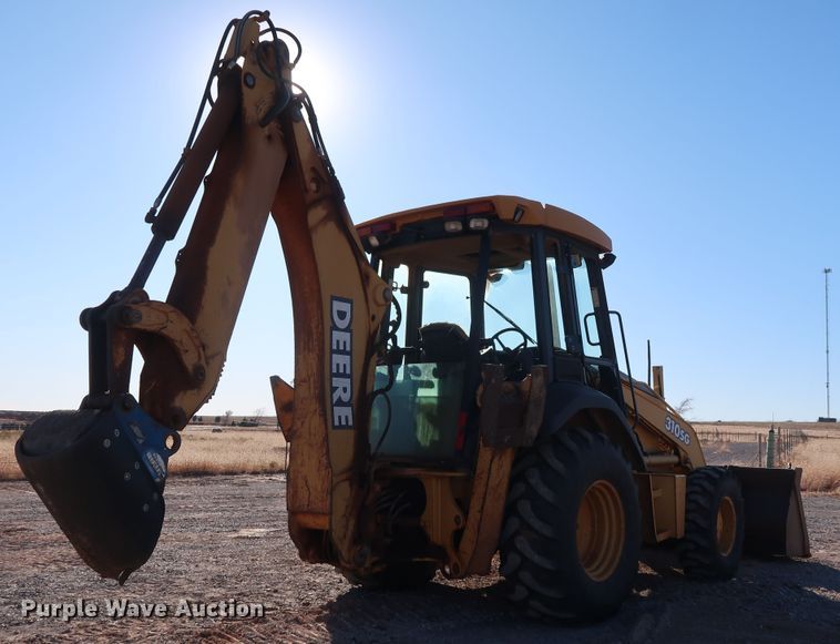 image for item GD9874 2005 John Deere 310SG backhoe