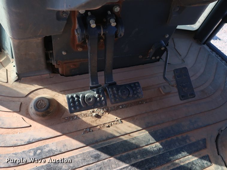 image for item GD9874 2005 John Deere 310SG backhoe