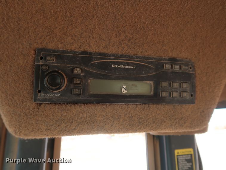 image for item GD9874 2005 John Deere 310SG backhoe