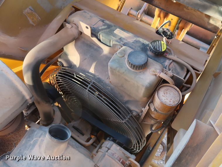 image for item GD9874 2005 John Deere 310SG backhoe