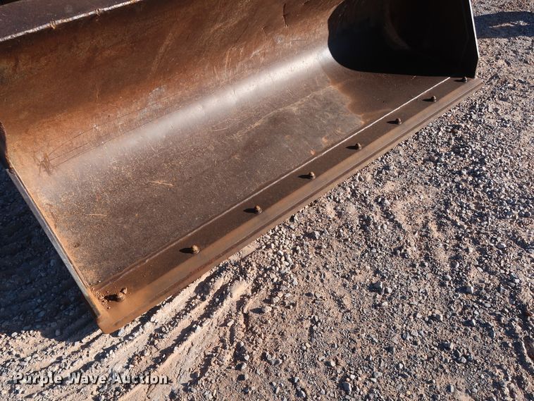 image for item GD9874 2005 John Deere 310SG backhoe