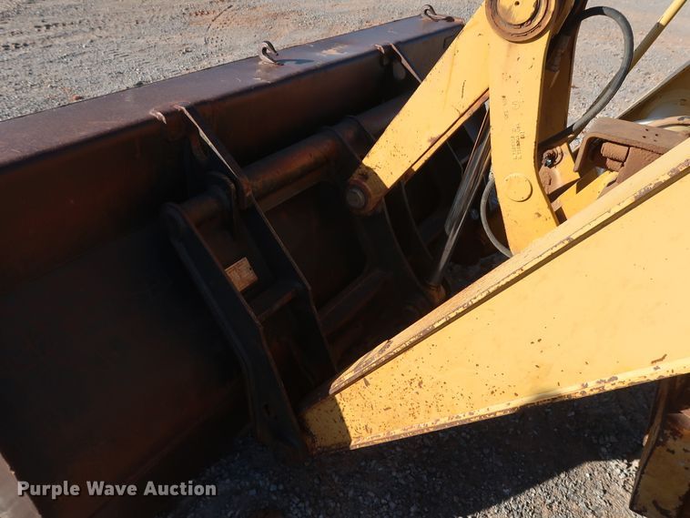 image for item GD9874 2005 John Deere 310SG backhoe