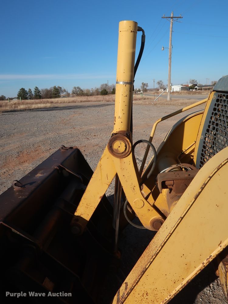 image for item GD9874 2005 John Deere 310SG backhoe