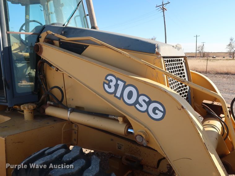 image for item GD9874 2005 John Deere 310SG backhoe