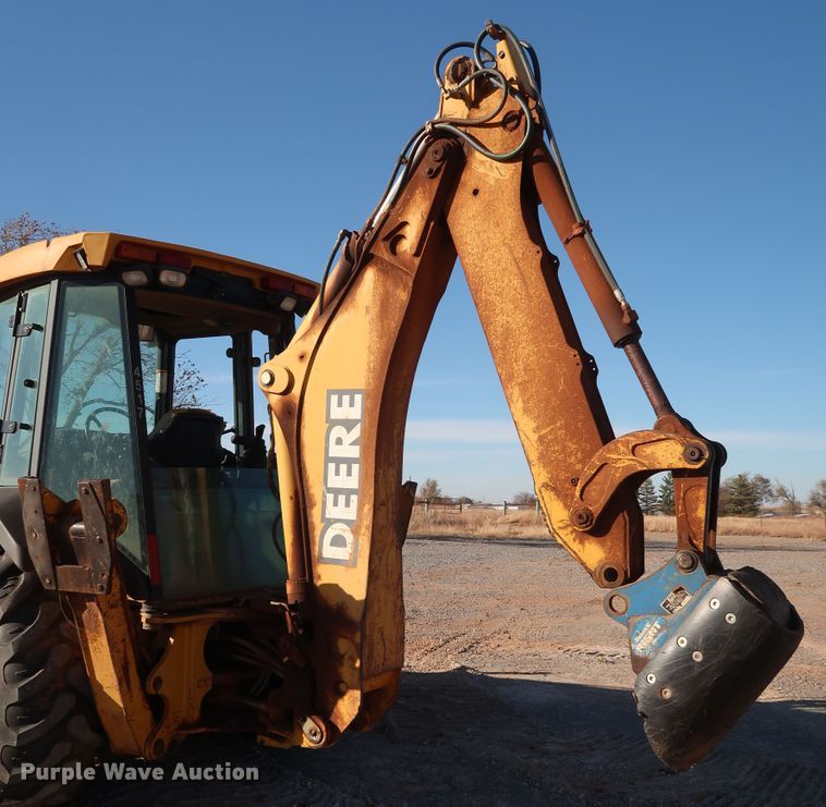 image for item GD9874 2005 John Deere 310SG backhoe
