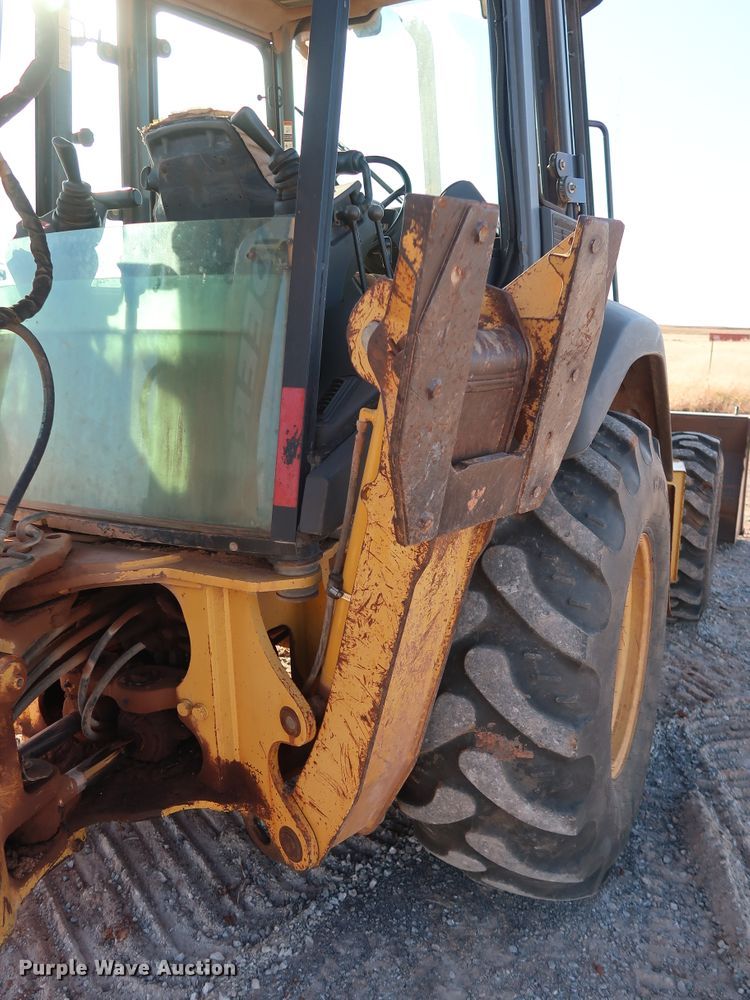 image for item GD9874 2005 John Deere 310SG backhoe