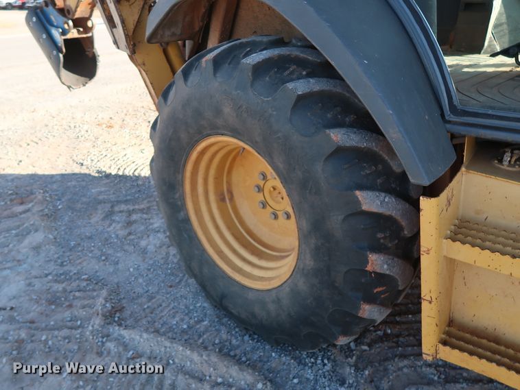 image for item GD9874 2005 John Deere 310SG backhoe