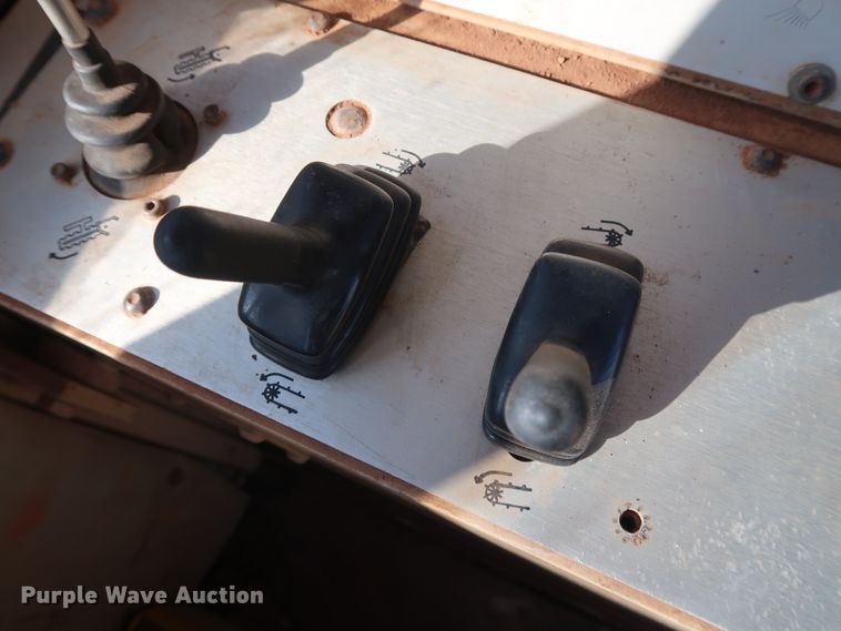 image for item GD9875 2003 Tesmec TRS-900EXT trencher