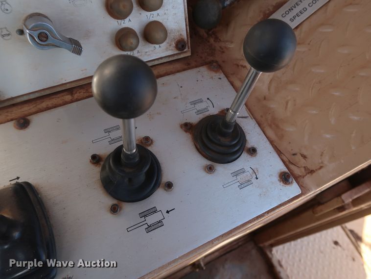 image for item GD9875 2003 Tesmec TRS-900EXT trencher