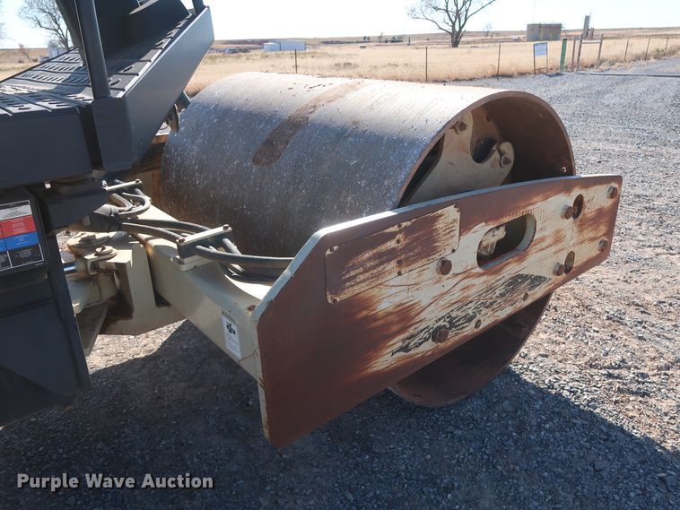 image for item GD9876 2007 Ingersoll Rand SD-70D TF single drum vibratory roller