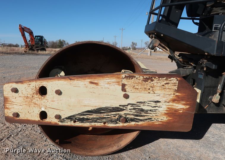 image for item GD9876 2007 Ingersoll Rand SD-70D TF single drum vibratory roller