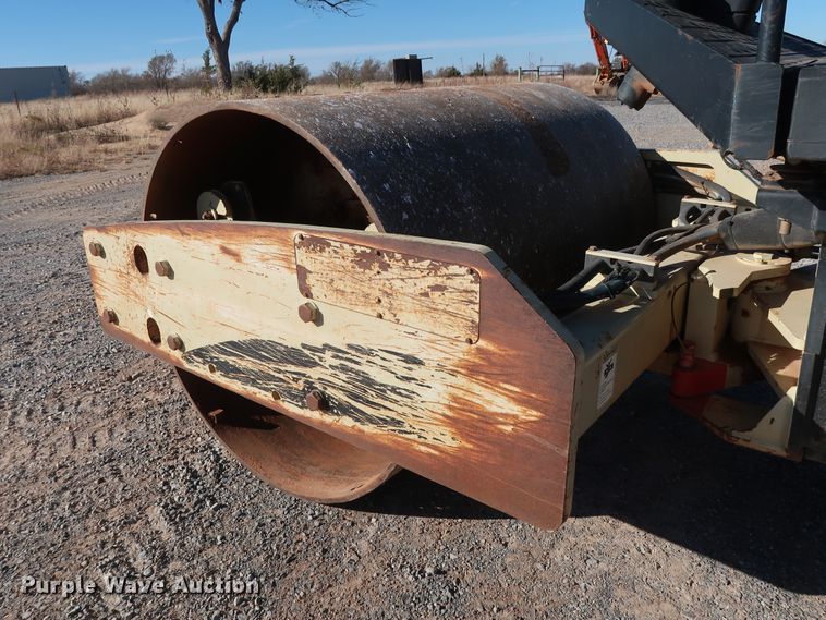 image for item GD9876 2007 Ingersoll Rand SD-70D TF single drum vibratory roller