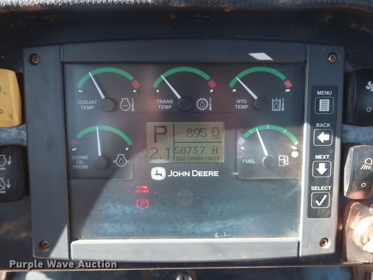 image for item GD9877 2005 John Deere 750J LT dozer