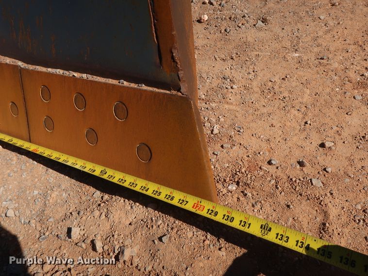 image for item GD9877 2005 John Deere 750J LT dozer