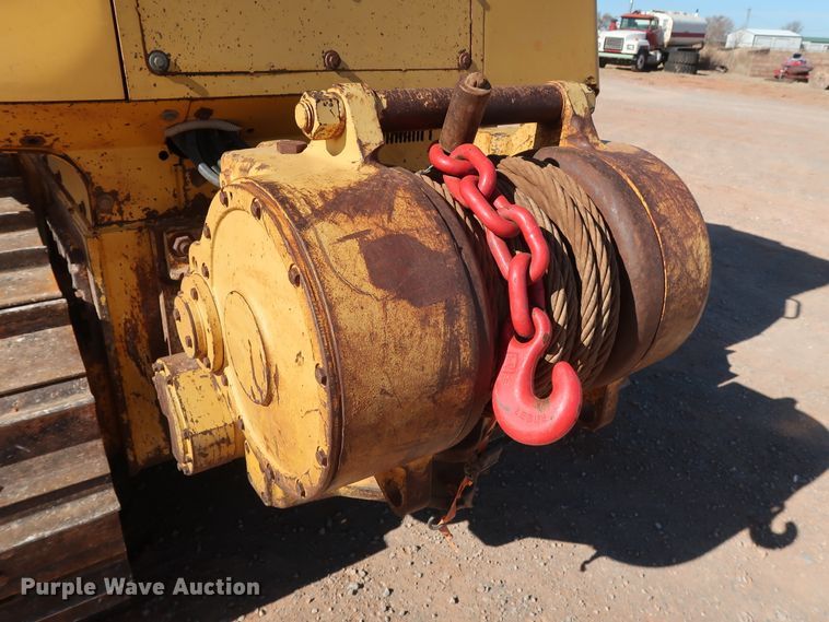 image for item GD9877 2005 John Deere 750J LT dozer