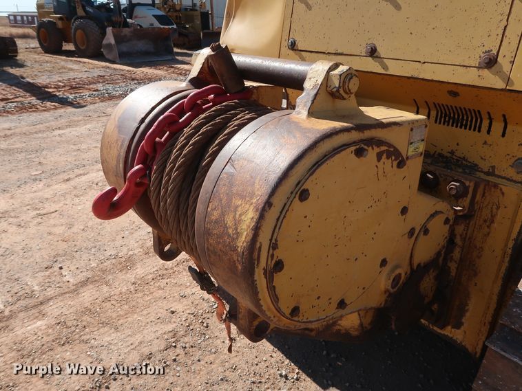 image for item GD9877 2005 John Deere 750J LT dozer