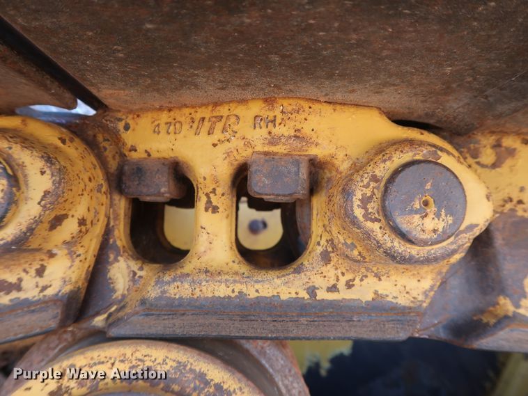 image for item GD9877 2005 John Deere 750J LT dozer