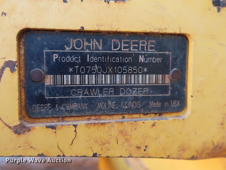 image for item GD9877 2005 John Deere 750J LT dozer