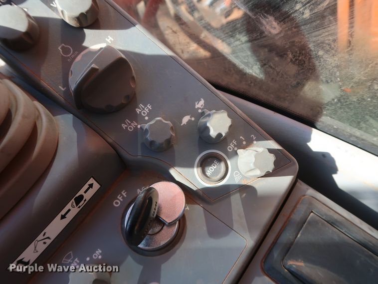 image for item GD9880 2016 Hitachi ZAXIS ZX160LC-6N excavator