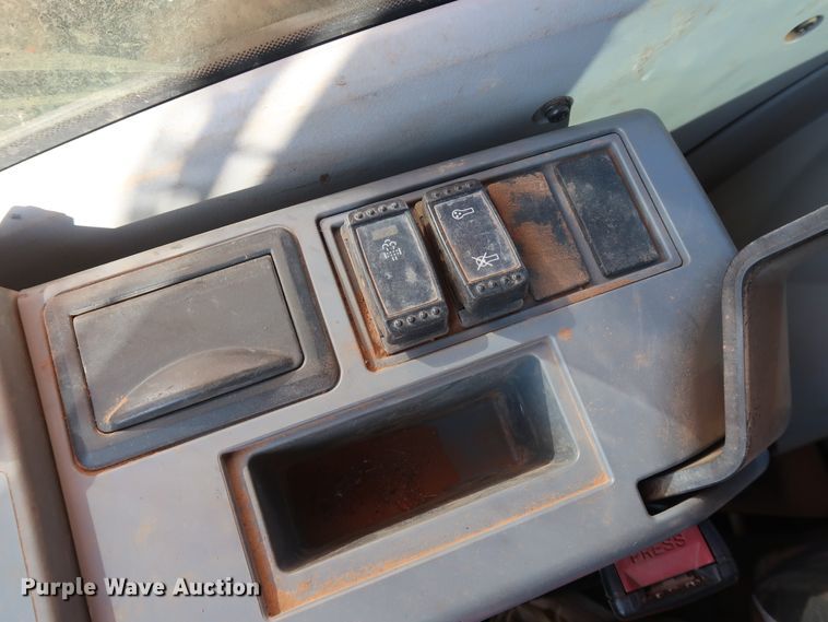 image for item GD9880 2016 Hitachi ZAXIS ZX160LC-6N excavator