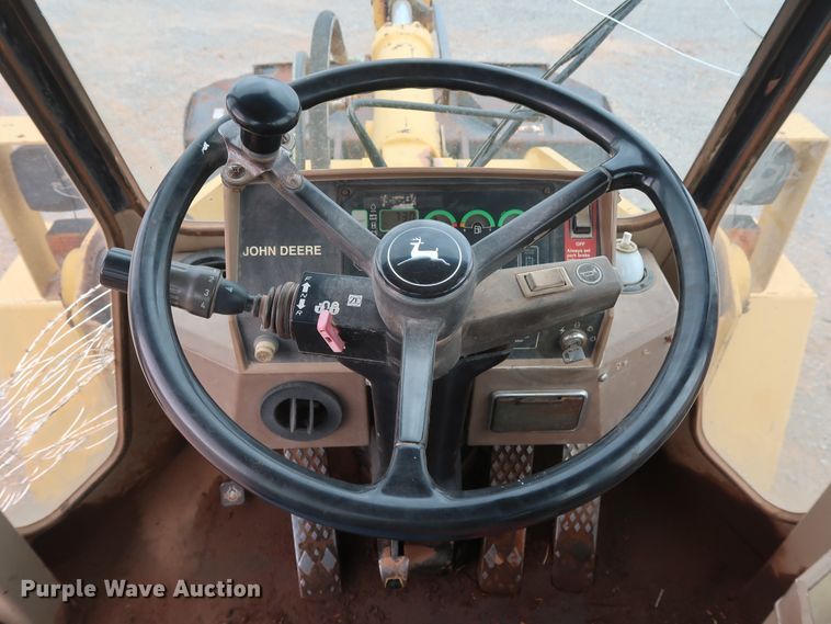 image for item GD9906 1995 John Deere 624G wheel loader