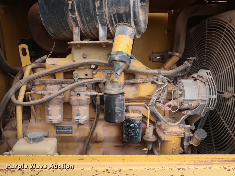 image for item GD9906 1995 John Deere 624G wheel loader