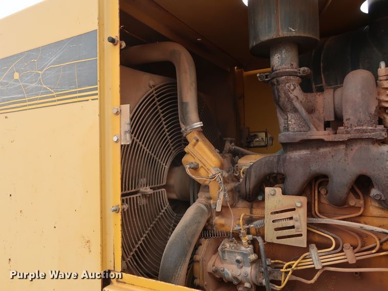 image for item GD9906 1995 John Deere 624G wheel loader