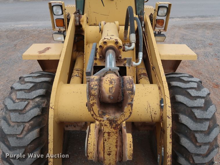 image for item GD9906 1995 John Deere 624G wheel loader