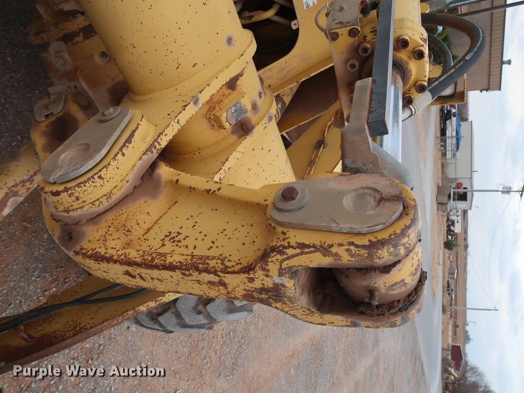 image for item GD9906 1995 John Deere 624G wheel loader