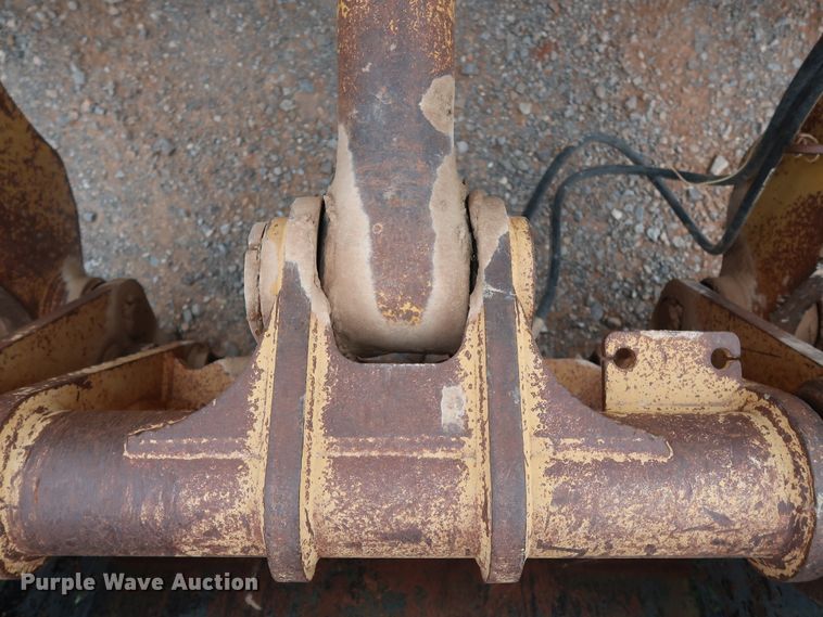 image for item GD9906 1995 John Deere 624G wheel loader