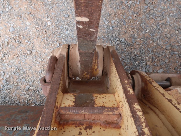 image for item GD9906 1995 John Deere 624G wheel loader