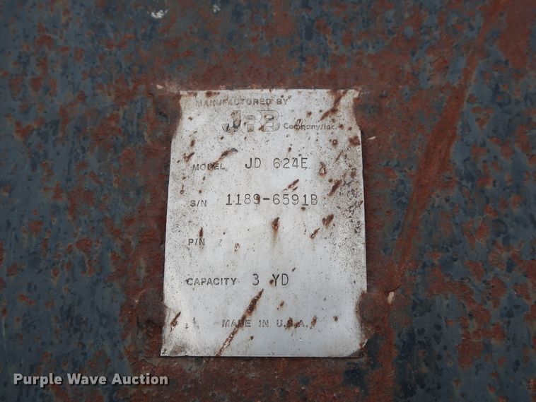 image for item GD9906 1995 John Deere 624G wheel loader