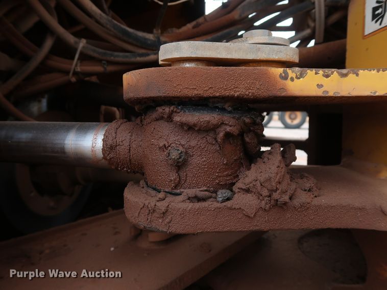 image for item GD9906 1995 John Deere 624G wheel loader