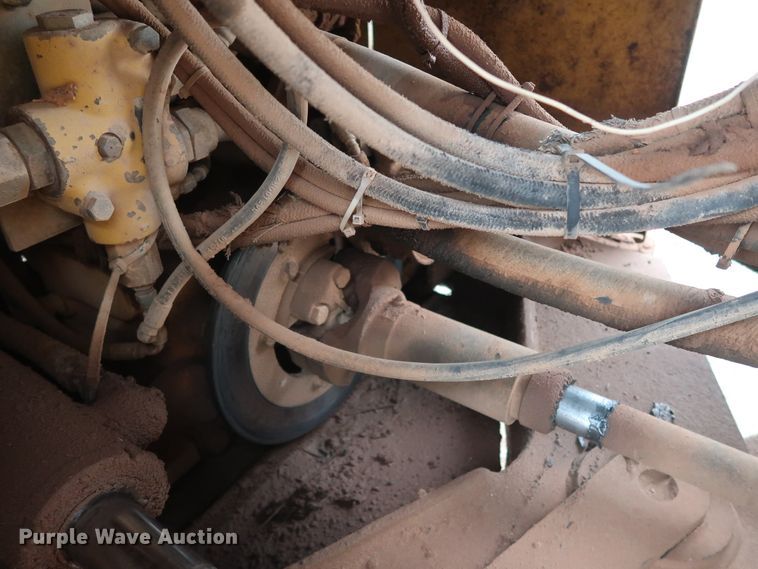 image for item GD9906 1995 John Deere 624G wheel loader