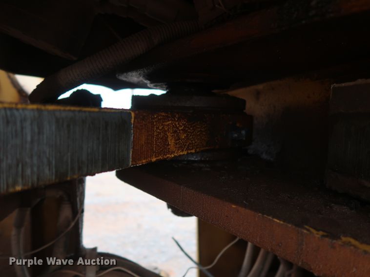 image for item GD9906 1995 John Deere 624G wheel loader